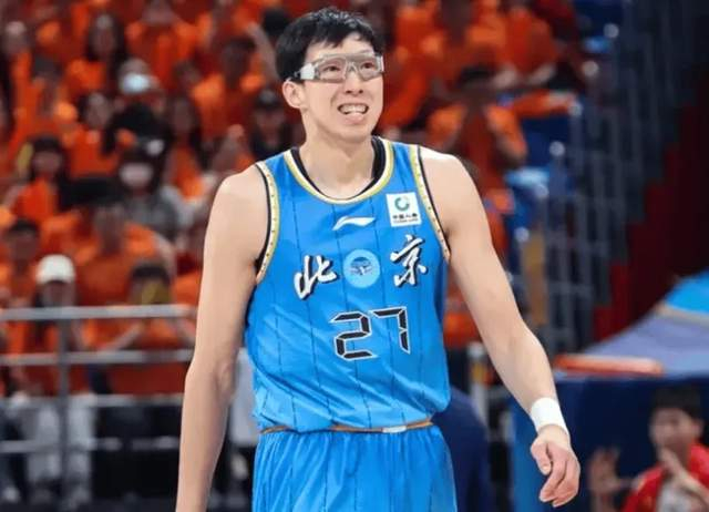 北京淘汰广东各界说啥?点小曾周琦价值,2新援无法融入杜锋体系|曾凡博|哈桑-怀特塞德|cba季后赛|篮板|比赛_新浪体育_新浪新闻